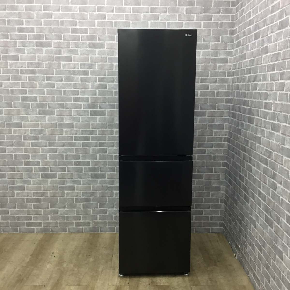 送料込 2023年製 335L JR-CV34B ハイアール ブラック 黒色 ハイアール 冷蔵庫 3ドア 335L 右開き JR-CV34B(K) 2023年製