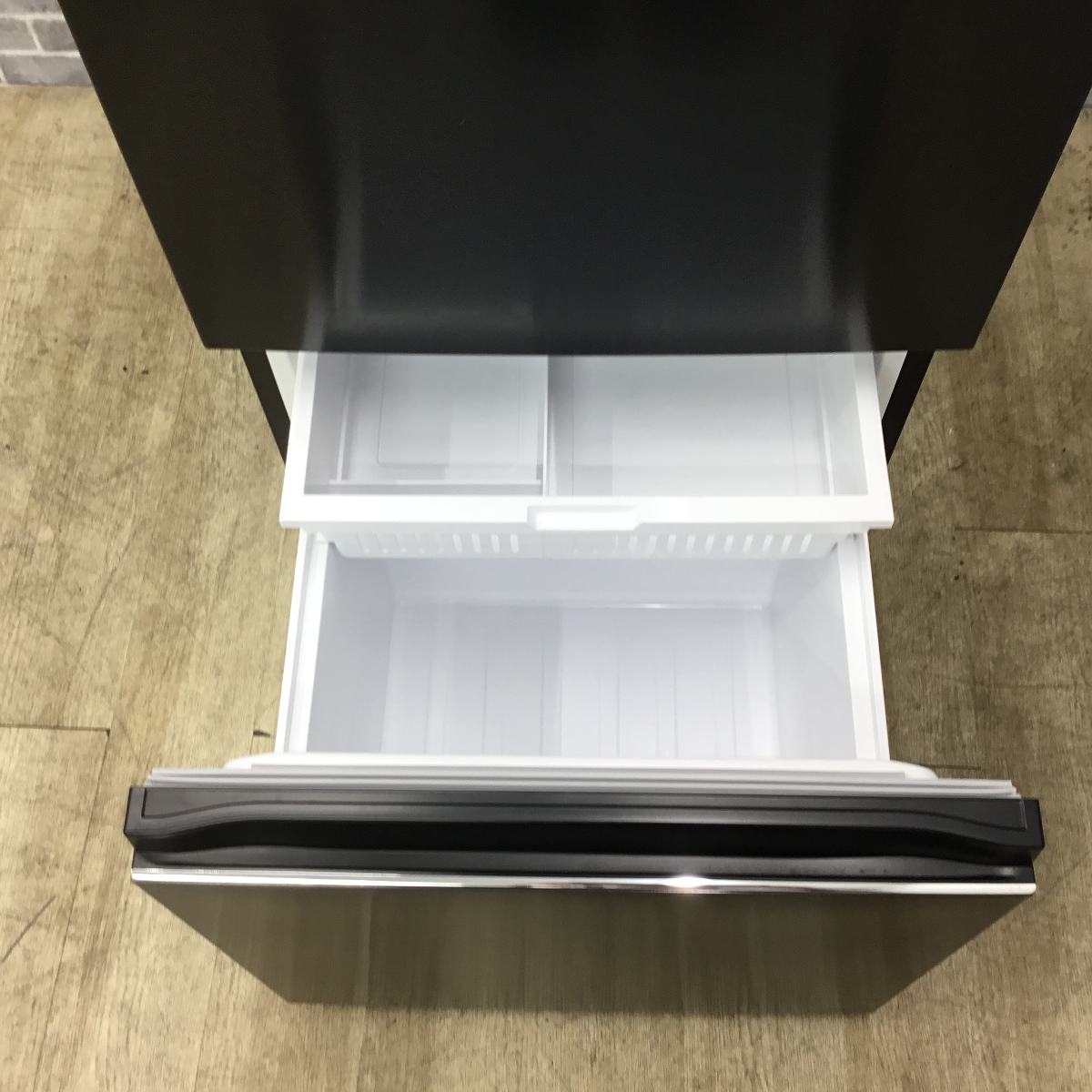ハイアール 冷蔵庫 3ドア 335L 右開き JR-CV34B(K) 2023年製