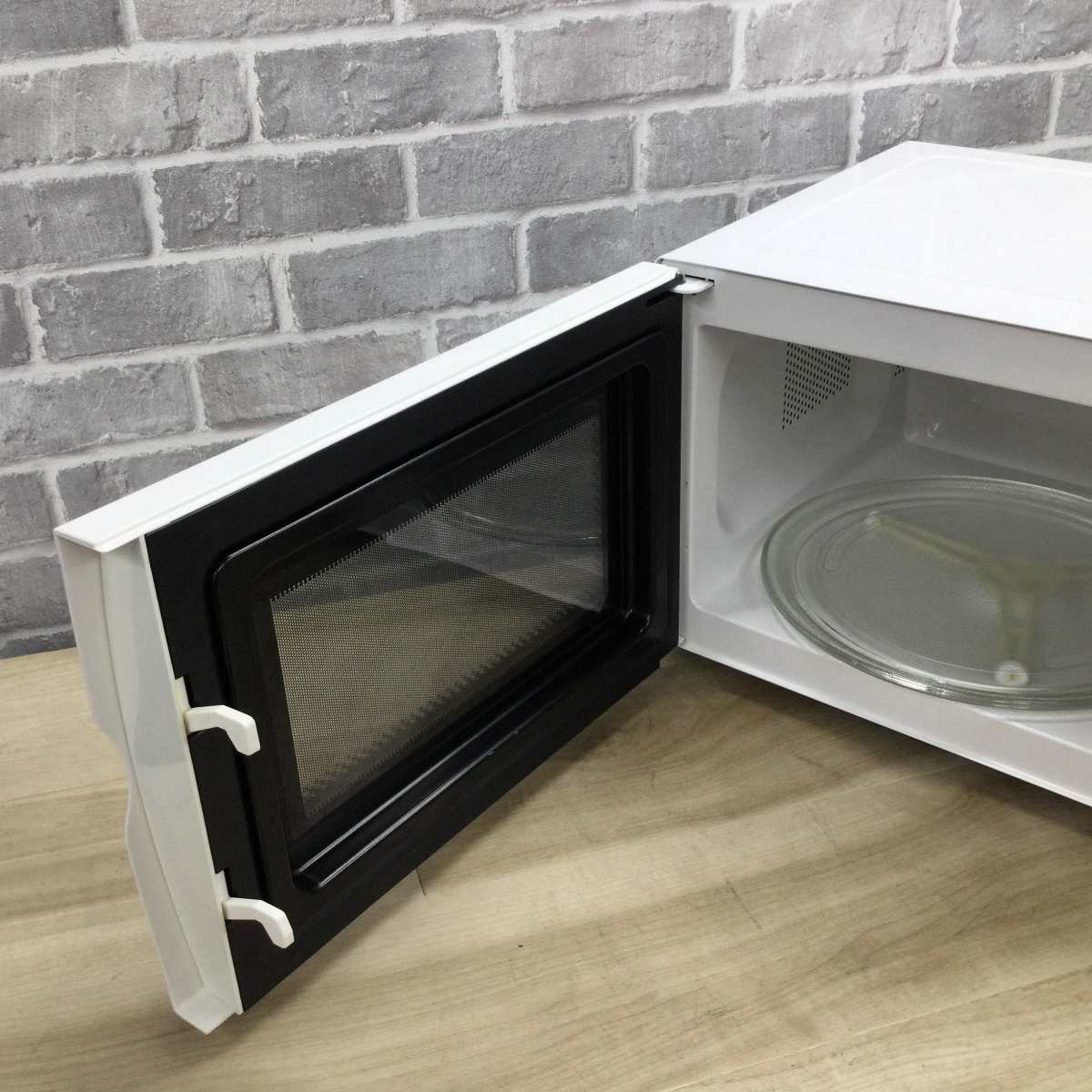 シャープ 電子レンジ 700W 20L 50hz RE-T3-W5-W 2018年製 | リユース