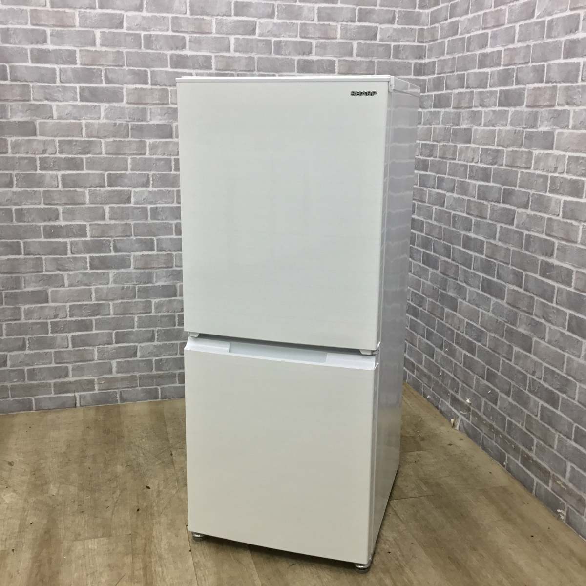 シャープ 冷蔵庫 2ドア 152L どっちもドア SJ-D15G-W 2020年製
