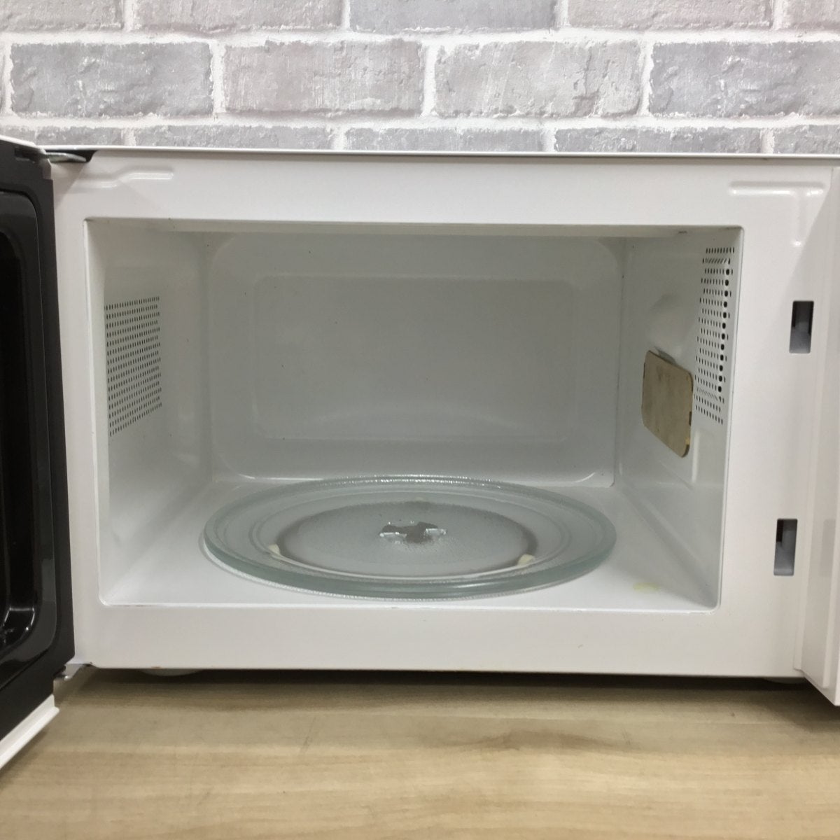 ヤマダ電機 電子レンジ 700W 50hz YMW-17HL5(W) 2024年製 | リユース