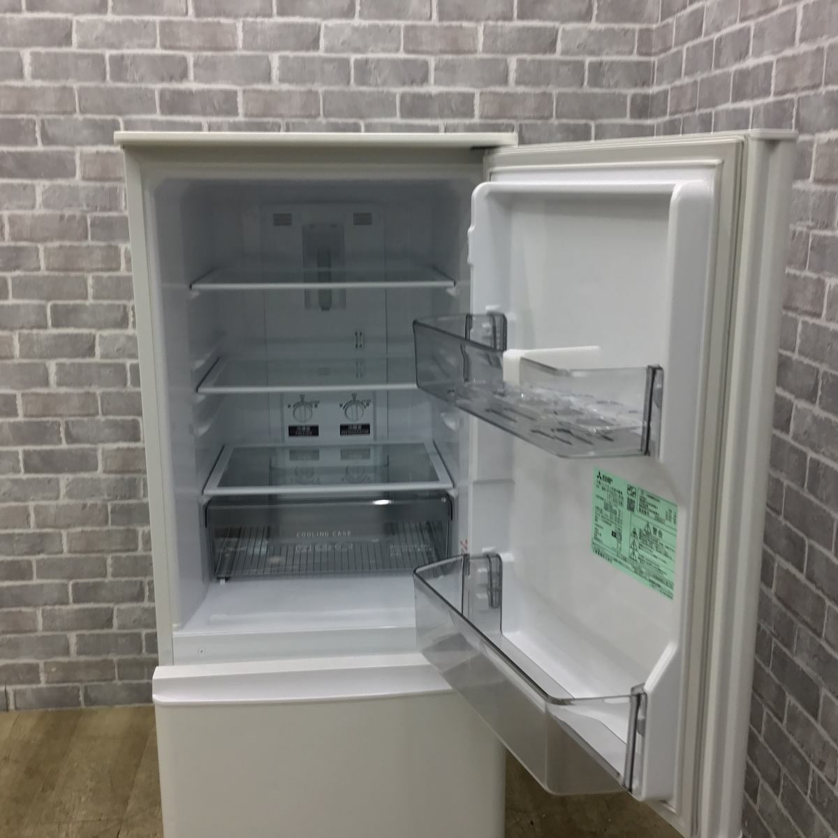 三菱電機 冷蔵庫 2ドア 146L 右開き MR-P15E2H-W 2022年製 | リユース