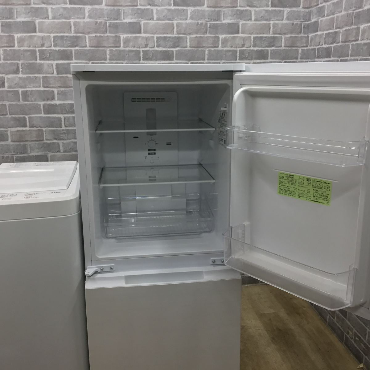 大きめサイズで使いやすい 家電2点セット シャープ 冷蔵庫 152Lヤマダ