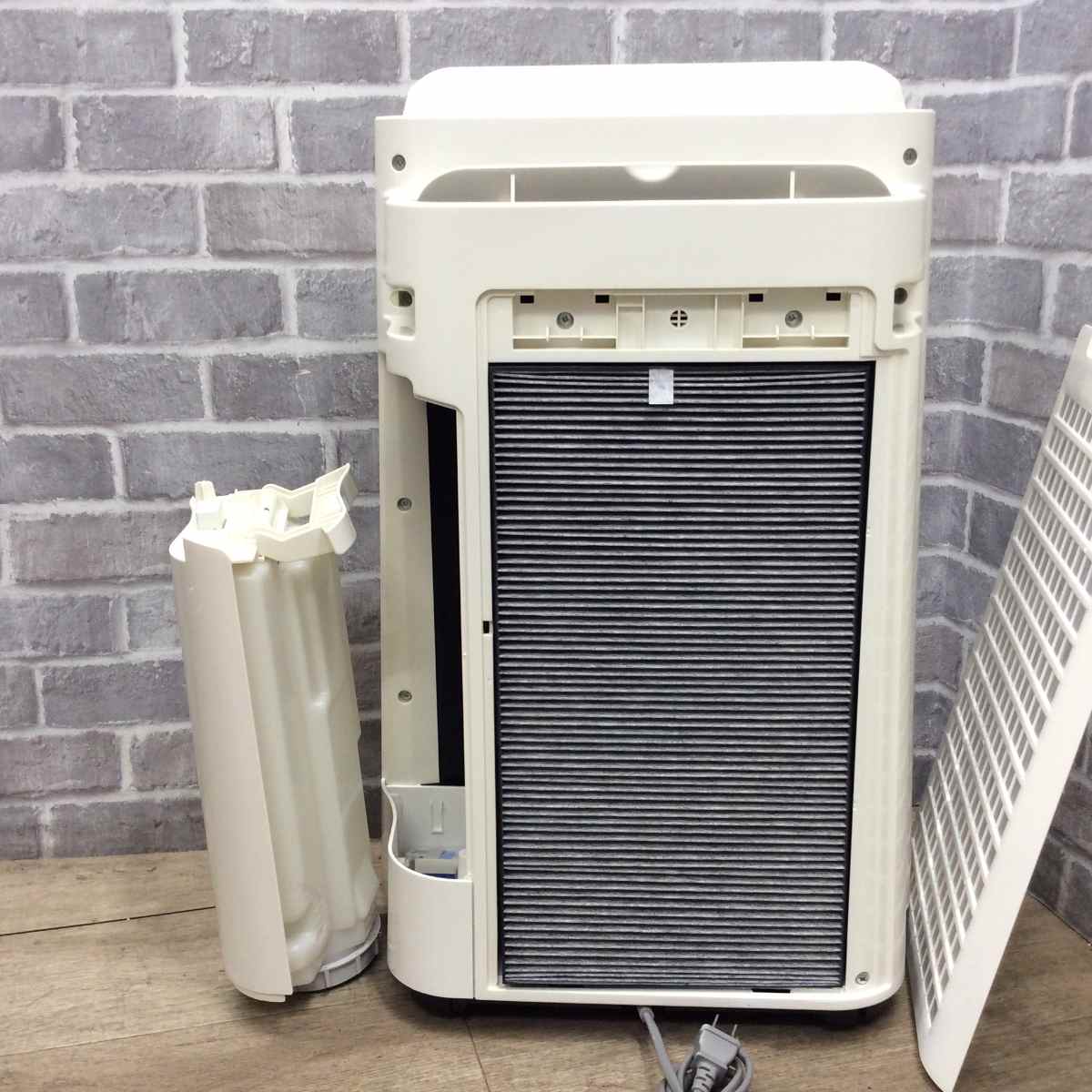 シャープ 加湿空気清浄機 空気清浄 18畳 加湿 13畳 ファン式 KC-G40-W