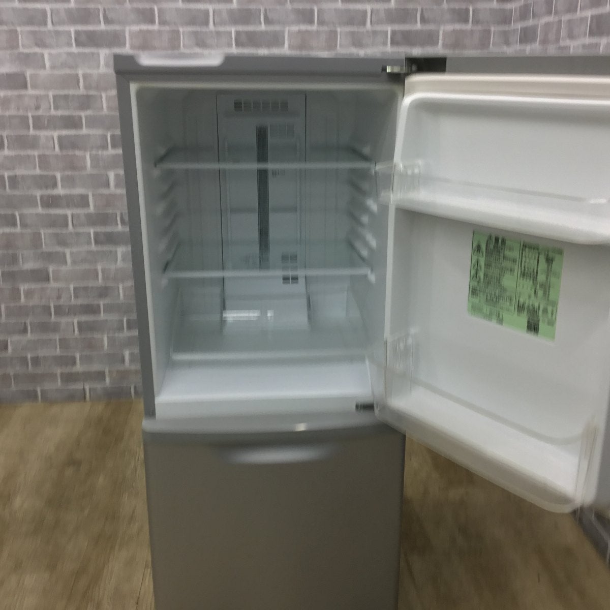 パナソニック 冷蔵庫 2ドア 138L 右開き NR-B14AW-S 2017年製