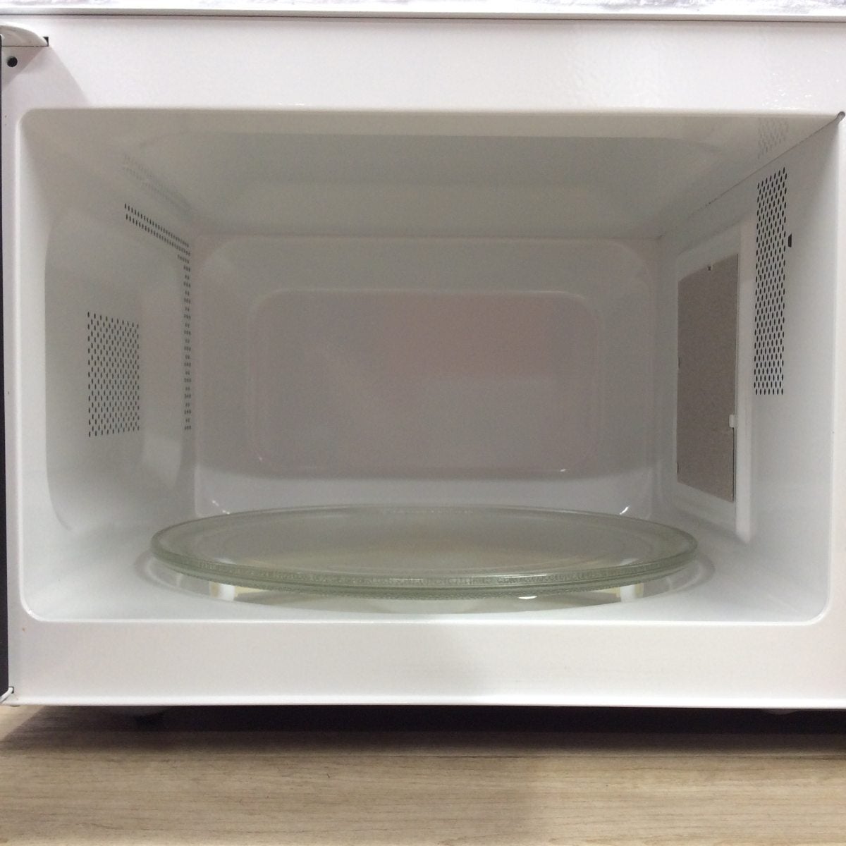 シャープ 電子レンジ 700W 20L 50hz RE-T3-W5 2019年製 | リユース家電