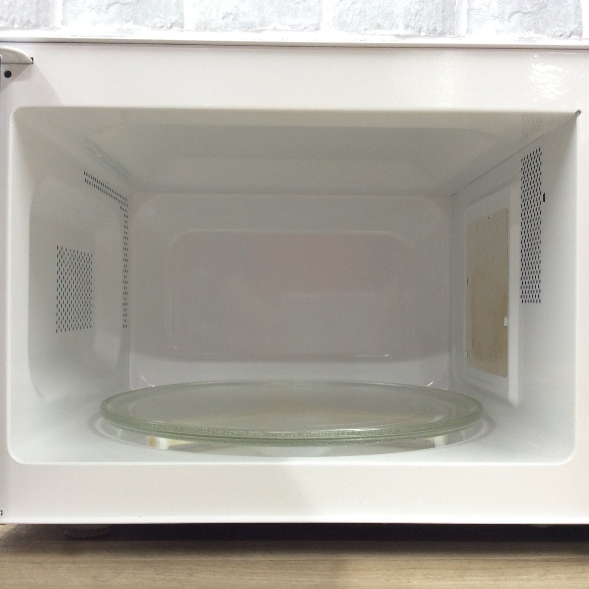 新品未使用　50Hz SHARP RE-T3-W5 電子レンジ 700W シャープ 電子レンジ 700W 20L 50hz RE-T3-W5 2019年製 | リユース家電