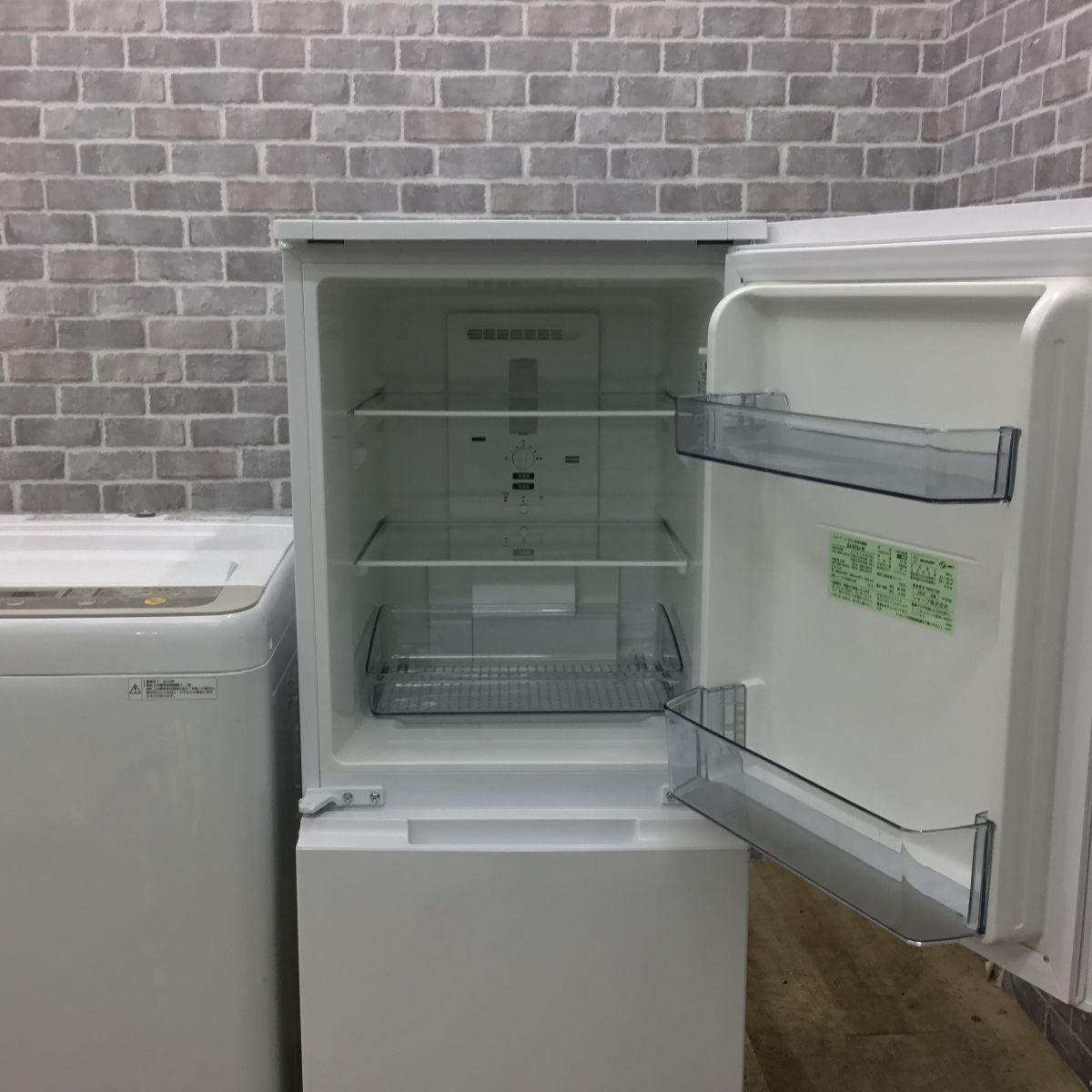 専門スタッフが良品だけを厳選 家電2点セット シャープ 冷蔵庫 137L