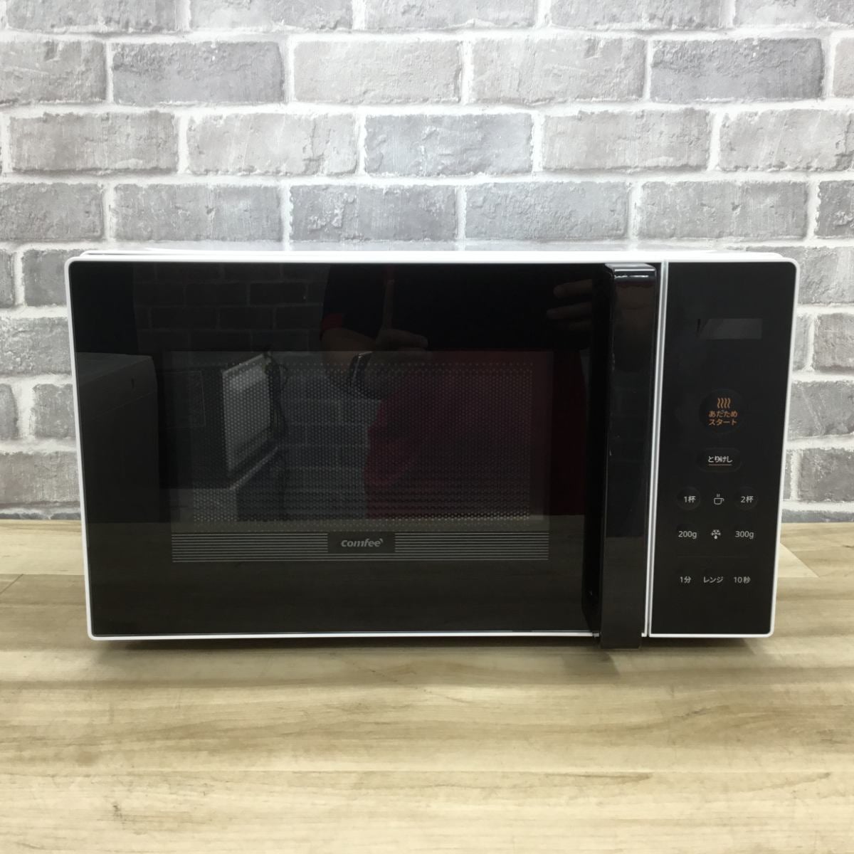 ほぼ未使用　Comfee 電子レンジ CF-EM201-WB 2024年製 Comfee' 電子レンジ 650W 17L ヘルツフリー CF-EM201-WB 2024年製