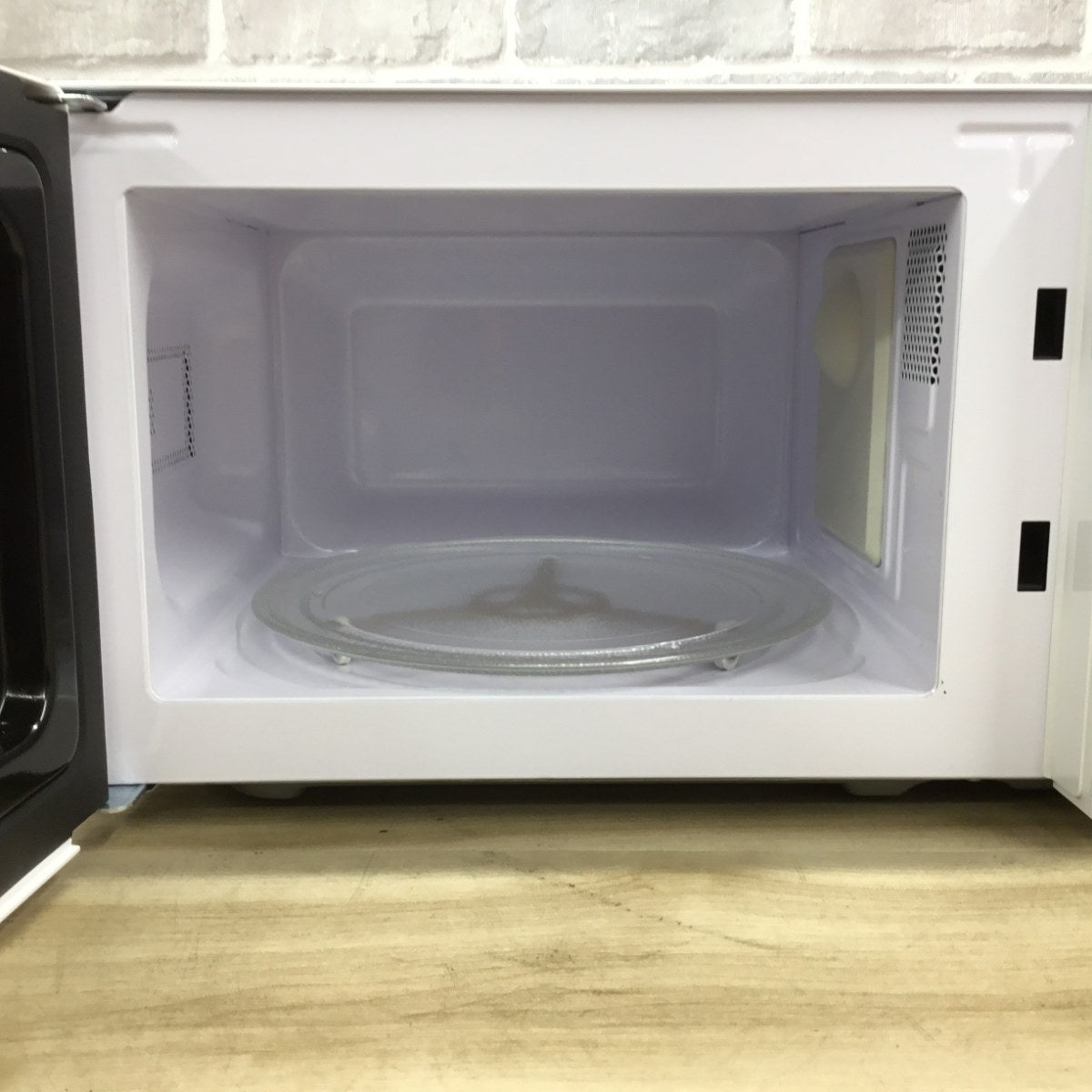 Comfee' 電子レンジ 650W 17L ヘルツフリー CF-EM201-WB 2024年製