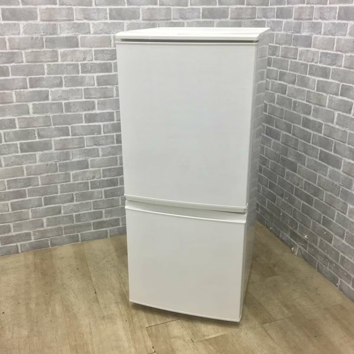 シャープ 冷蔵庫 2ドア 137L つけかえどっちもドア ホワイト SJ-D14C-W